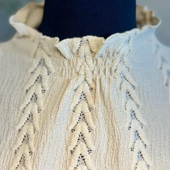 Mystree Cream Textured Tunic Top - Picture 4 of 4